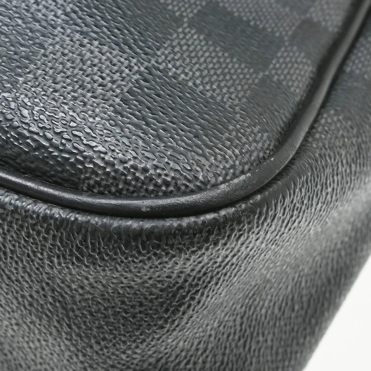 Louis Vuitton Daniel Messenger Damier Graphite, Black, Canvas, Shoulder Bag