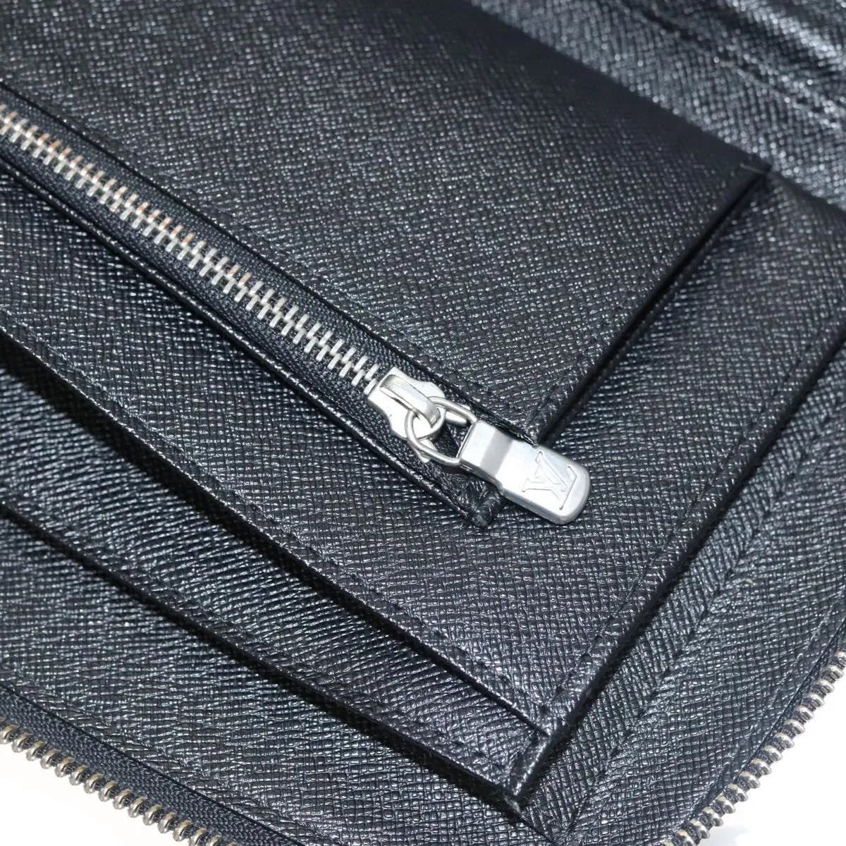 Louis Vuitton Atoll Organizer Taiga Leather, Gray, Leather, Wallet