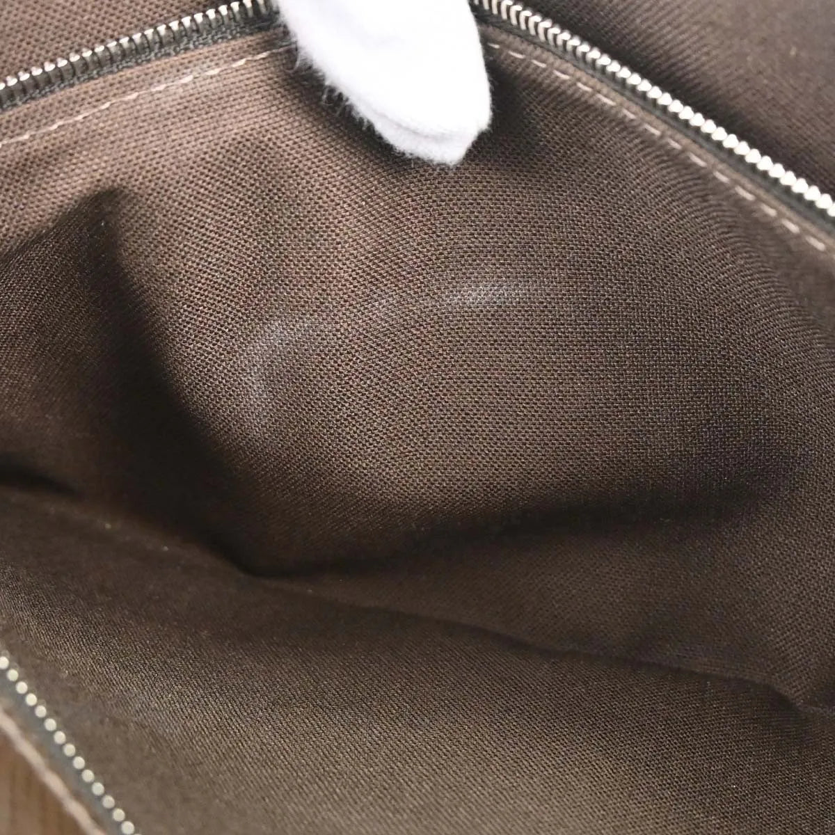 Louis Vuitton Belaia Clutch Taiga Leather, Brown, Leather, Clutch