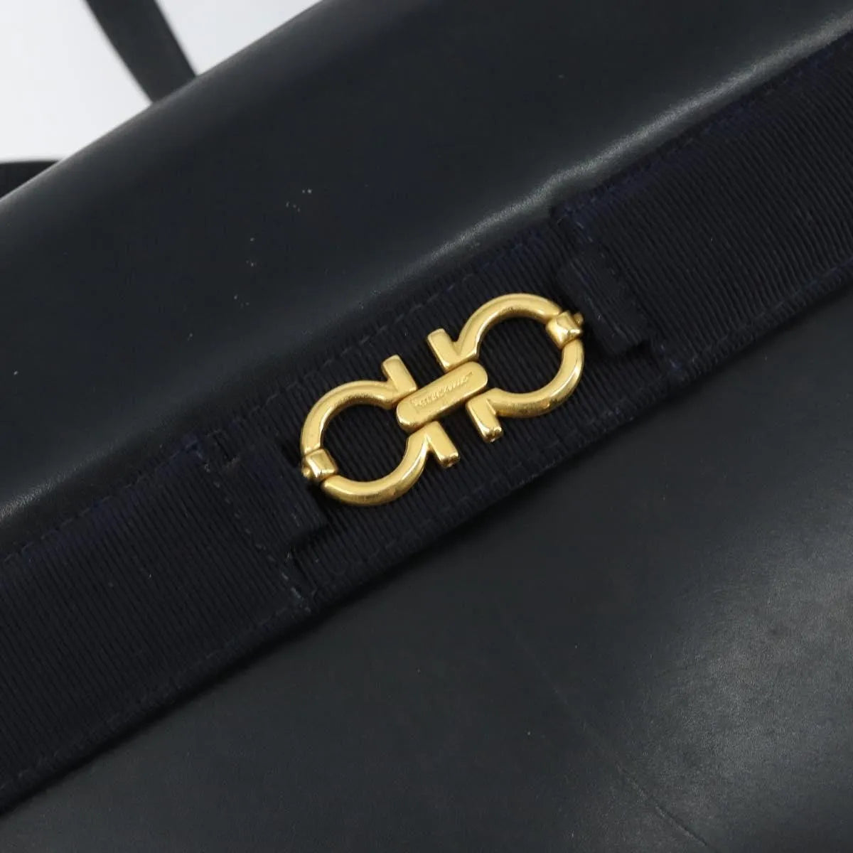 Salvatore Ferragamo Gancini Leather, Black, Leather, Shoulder Bag