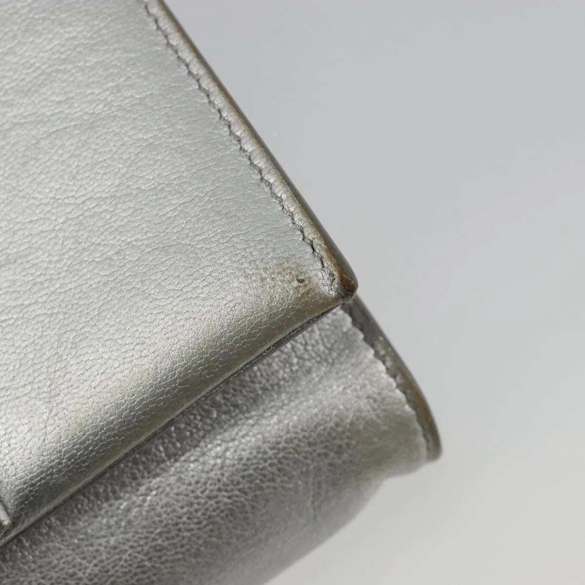 Salvatore Ferragamo Vara Chain Flap Leather, Silver, Leather, Shoulder Bag