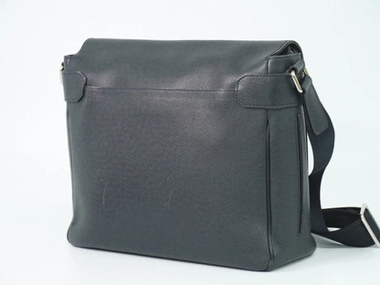 Louis Vuitton Roman Taiga Leather, Navy, Leather, Shoulder Bag
