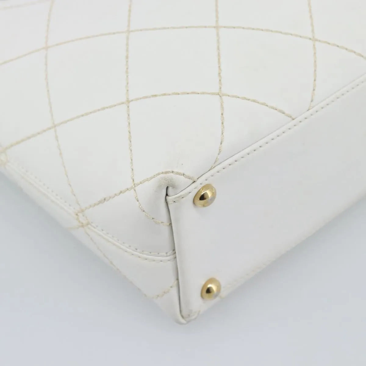 Chanel Surpique Tote Quilted Leather, White, Leather, Tote Bag
