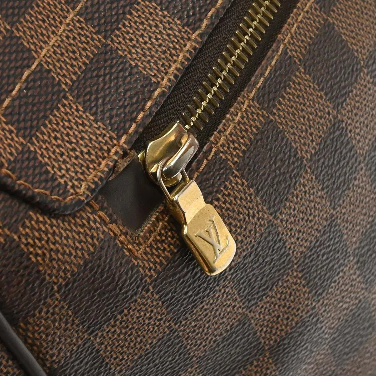 Louis Vuitton District Messenger Damier, Brown, Canvas, Shoulder Bag