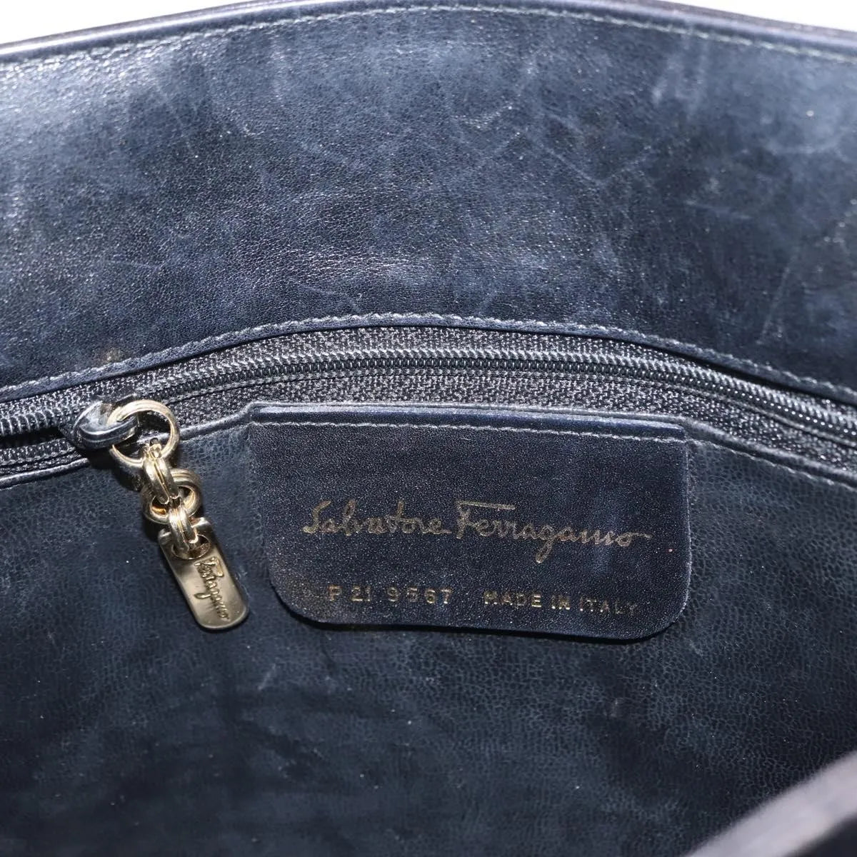 Salvatore Ferragamo Vintage Leather, Black, Leather, Shoulder Bag