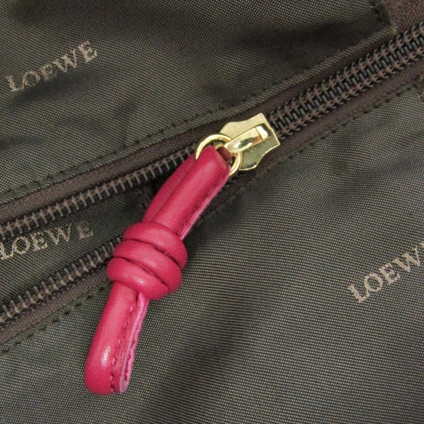 Loewe Anagram Logo Nappa Aire Hand Leather, Pink, Leather, Handbag