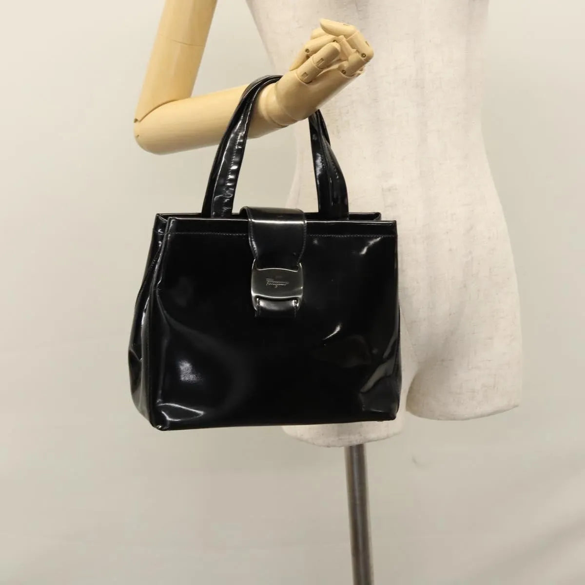 Salvatore Ferragamo Vala Leather, Black, Patent Leather, Handbag