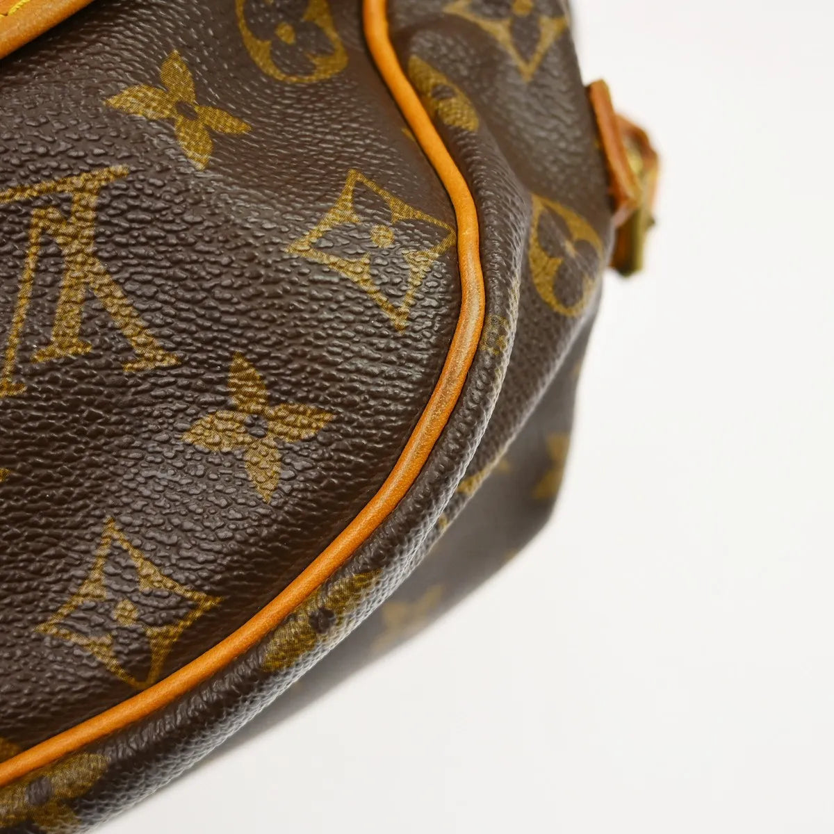 Louis Vuitton Saumur Monogram Canvas, Brown, Canvas, Shoulder Bag