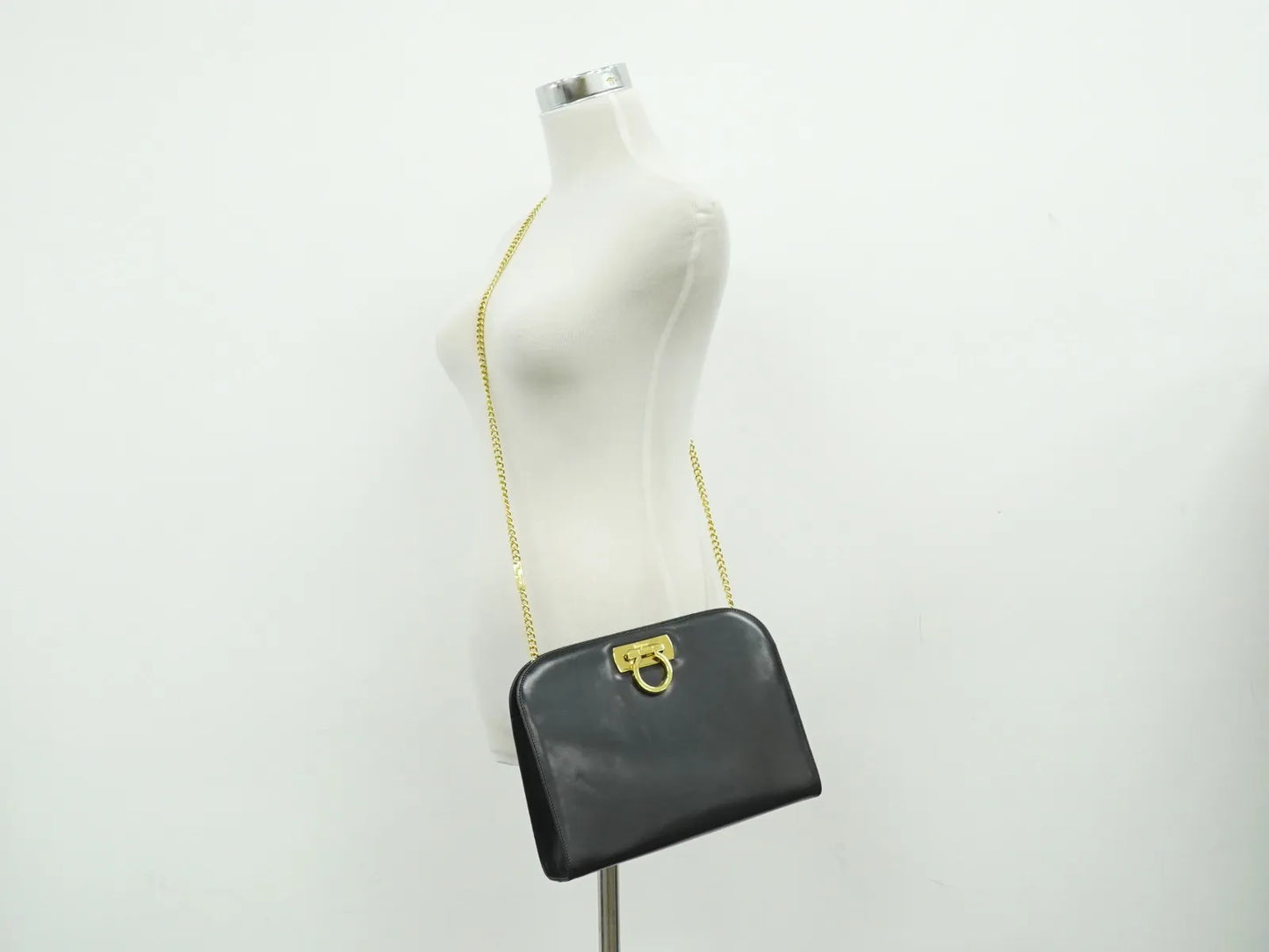 Salvatore Ferragamo Vintage Gancini Chain Leather, Black, Leather, Shoulder Bag