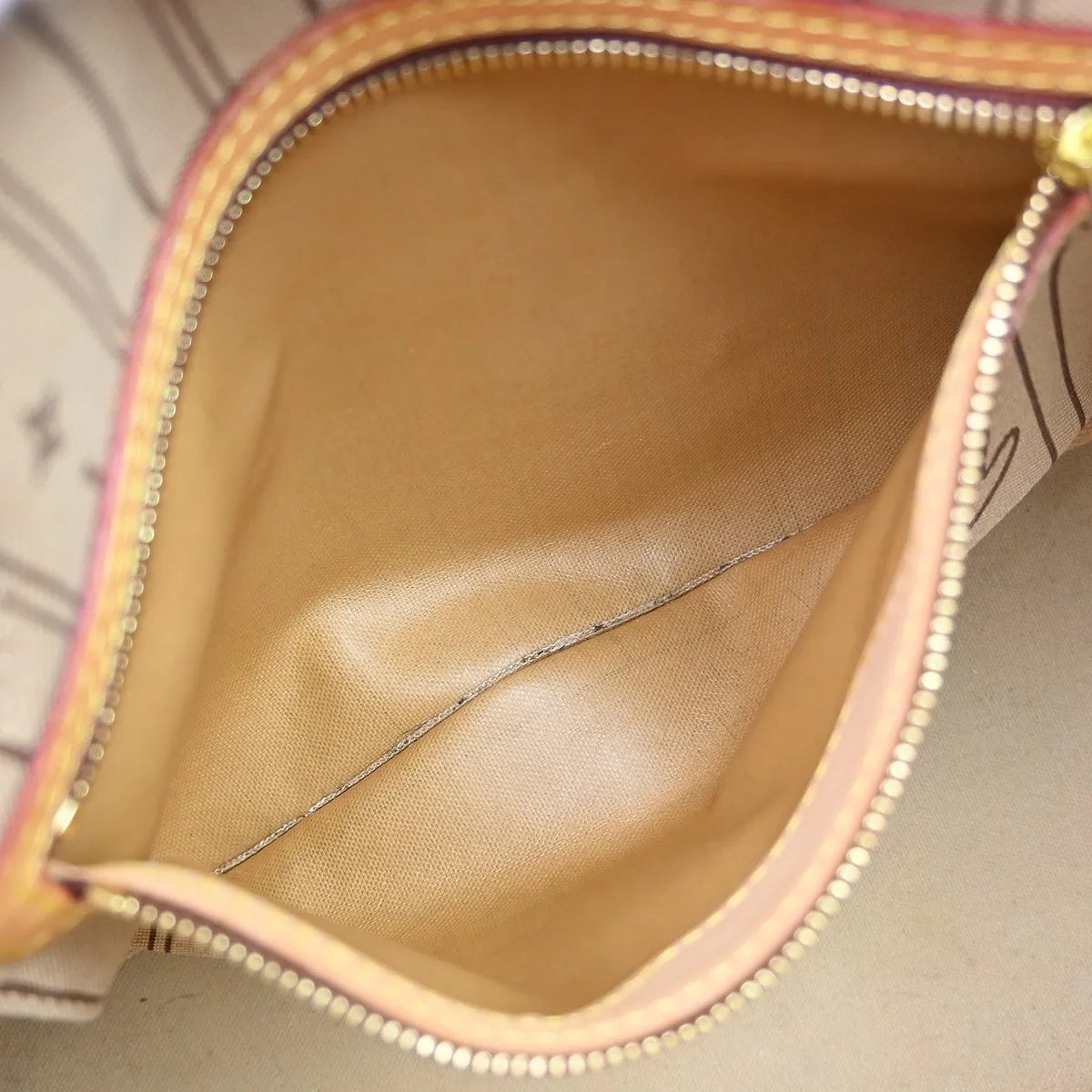 Louis Vuitton Neverfull Tote Monogram Canvas, Brown, Canvas, Handbag