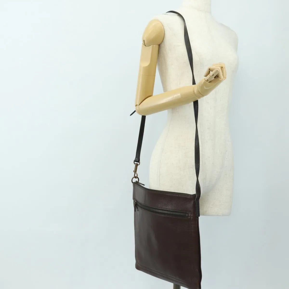 Louis Vuitton Shawnee Messenger Utah Leather, Brown, Leather, Shoulder Bag