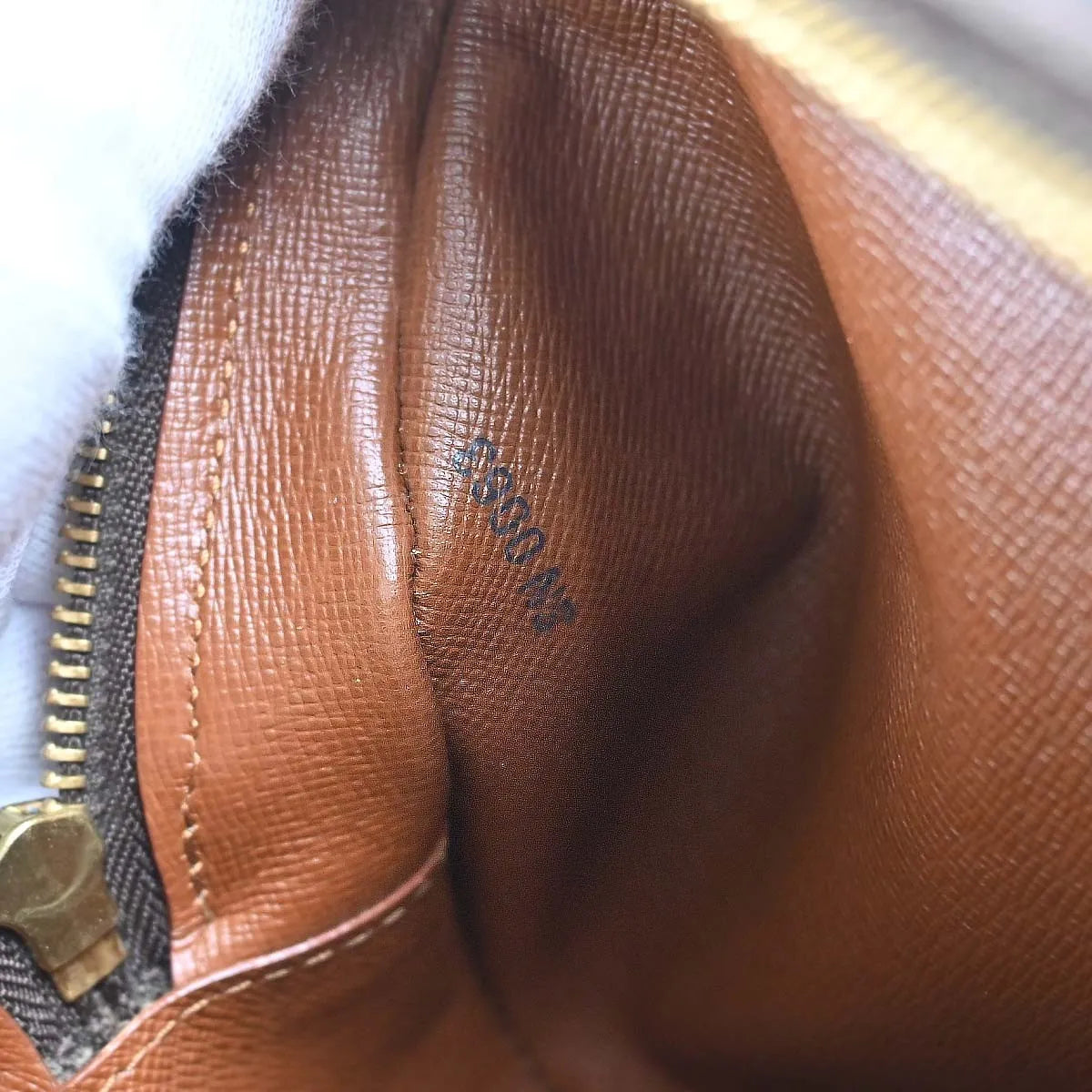 Louis Vuitton Blois Monogram Canvas, Brown, Canvas, Shoulder Bag