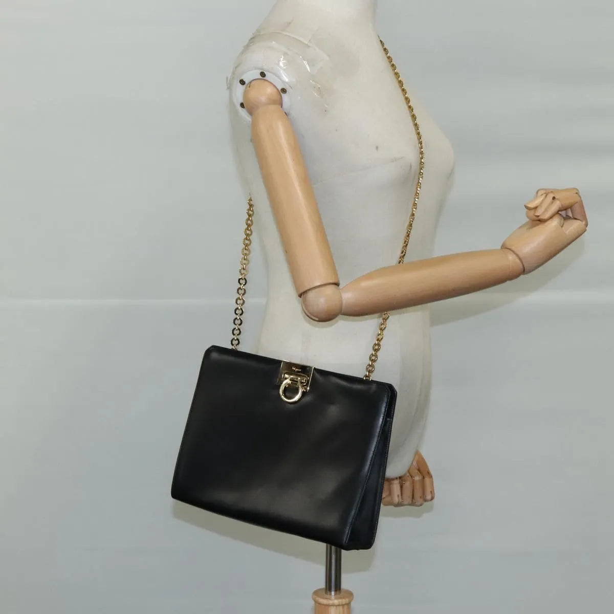 Salvatore Ferragamo Vintage Gancini Chain Leather, Black, Leather, Shoulder Bag