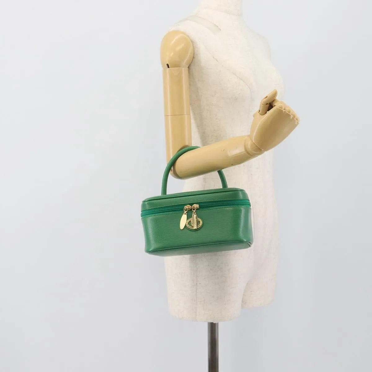 Burberry Vanity Leather, Green, Leather, Clutch
