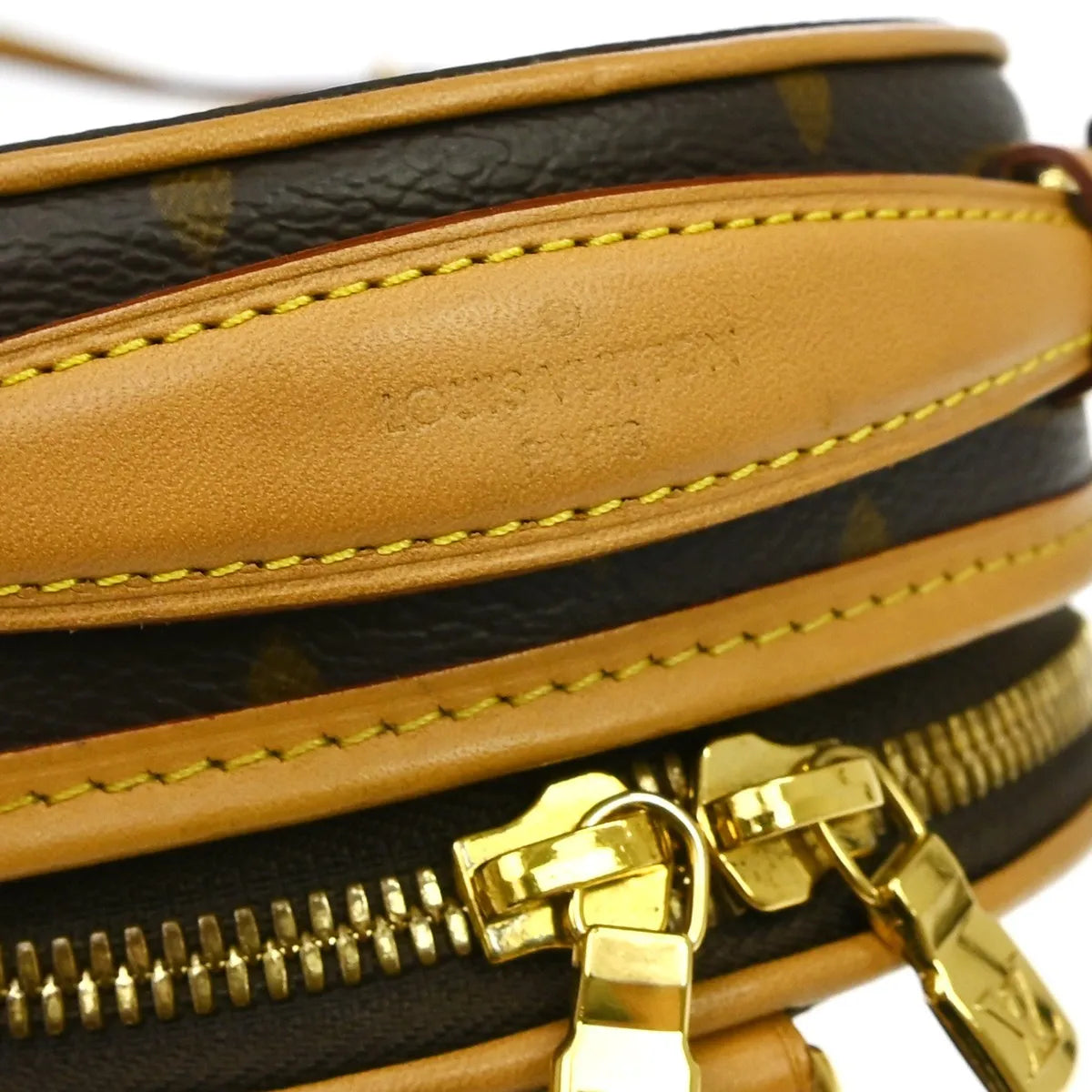 Louis Vuitton Boîte Chapeau Canvas, Brown, Canvas, Clutch