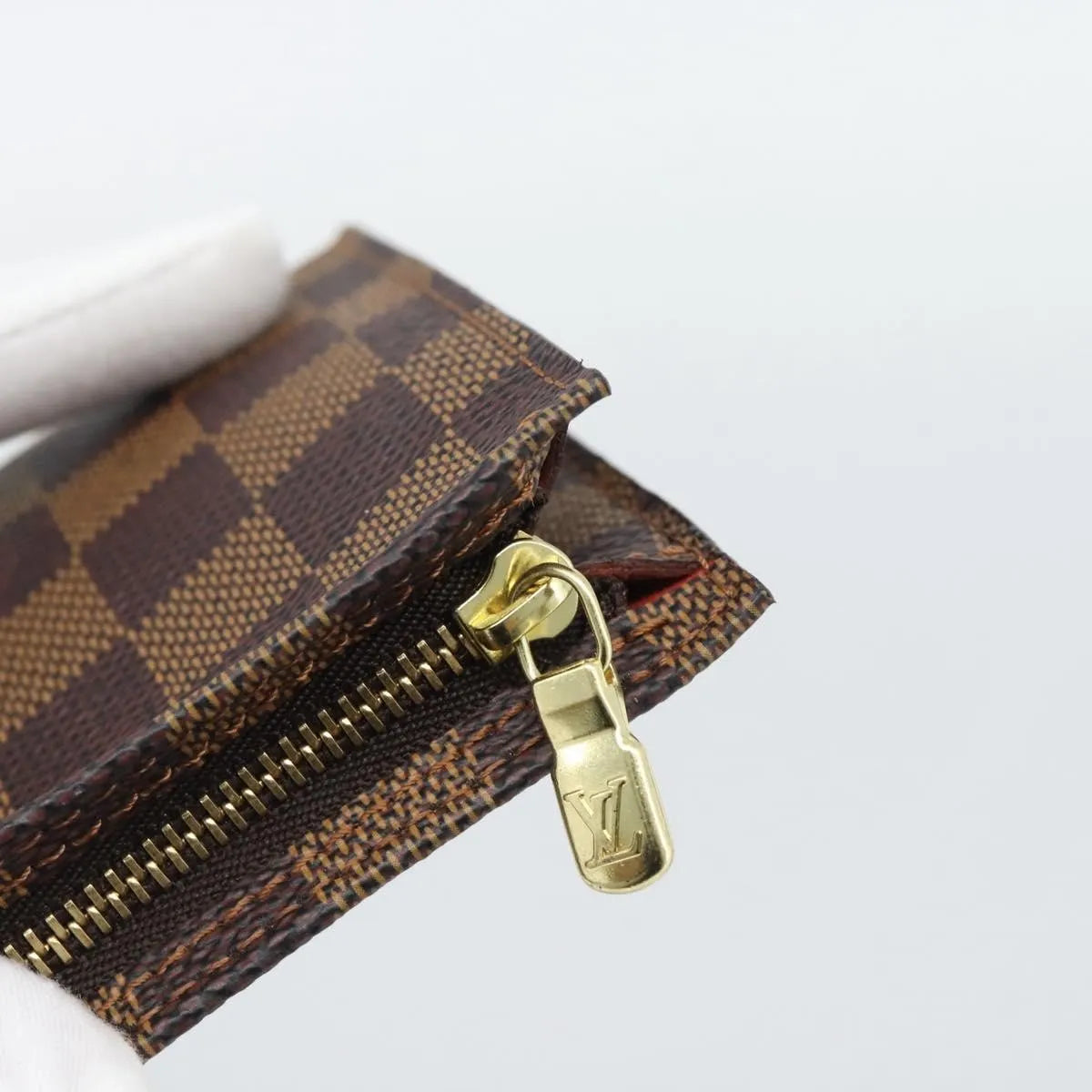 Louis Vuitton Marais Bucket Zip Damier, Brown, Canvas, Clutch