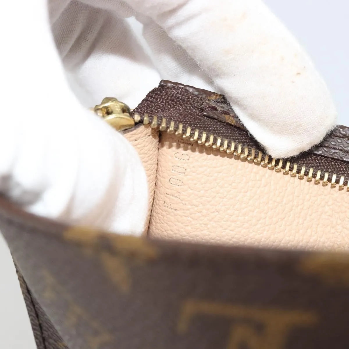 Louis Vuitton Bucket Monogram, Brown, Canvas, Clutch