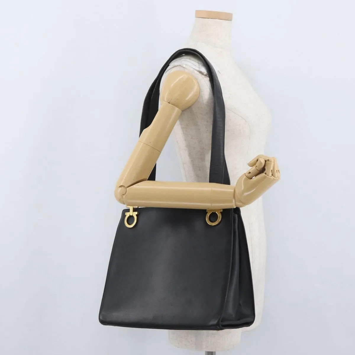 Salvatore Ferragamo Gancini Tote Leather, Black, Leather, Tote Bag