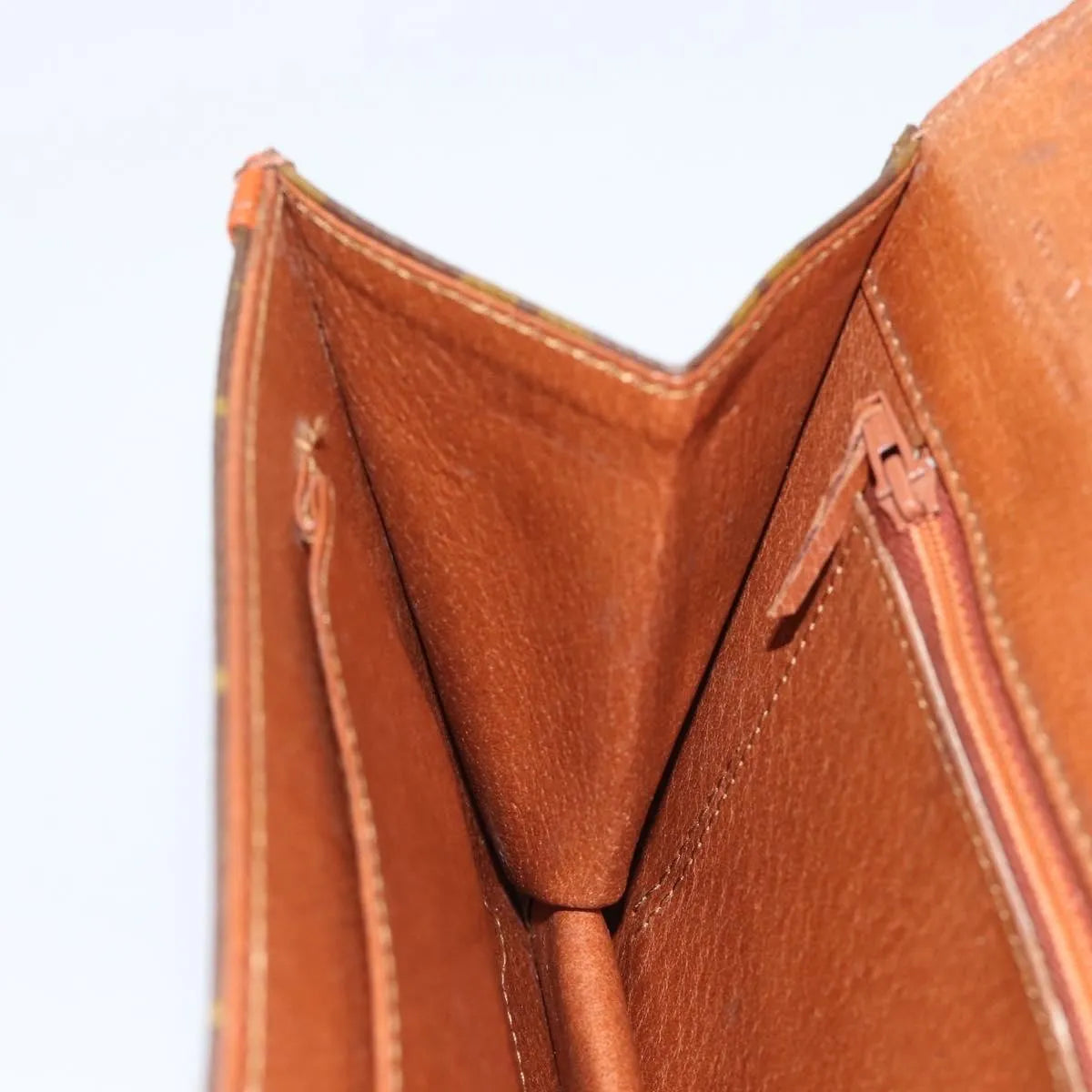 Louis Vuitton Dame Pochette Monogram Canvas, Brown, Canvas, Clutch