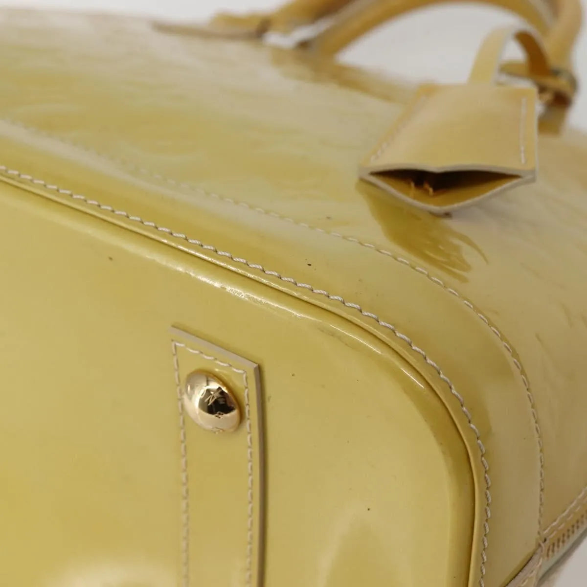 Louis Vuitton Alma Monogram Vernis, Beige, Patent Leather, Handbag
