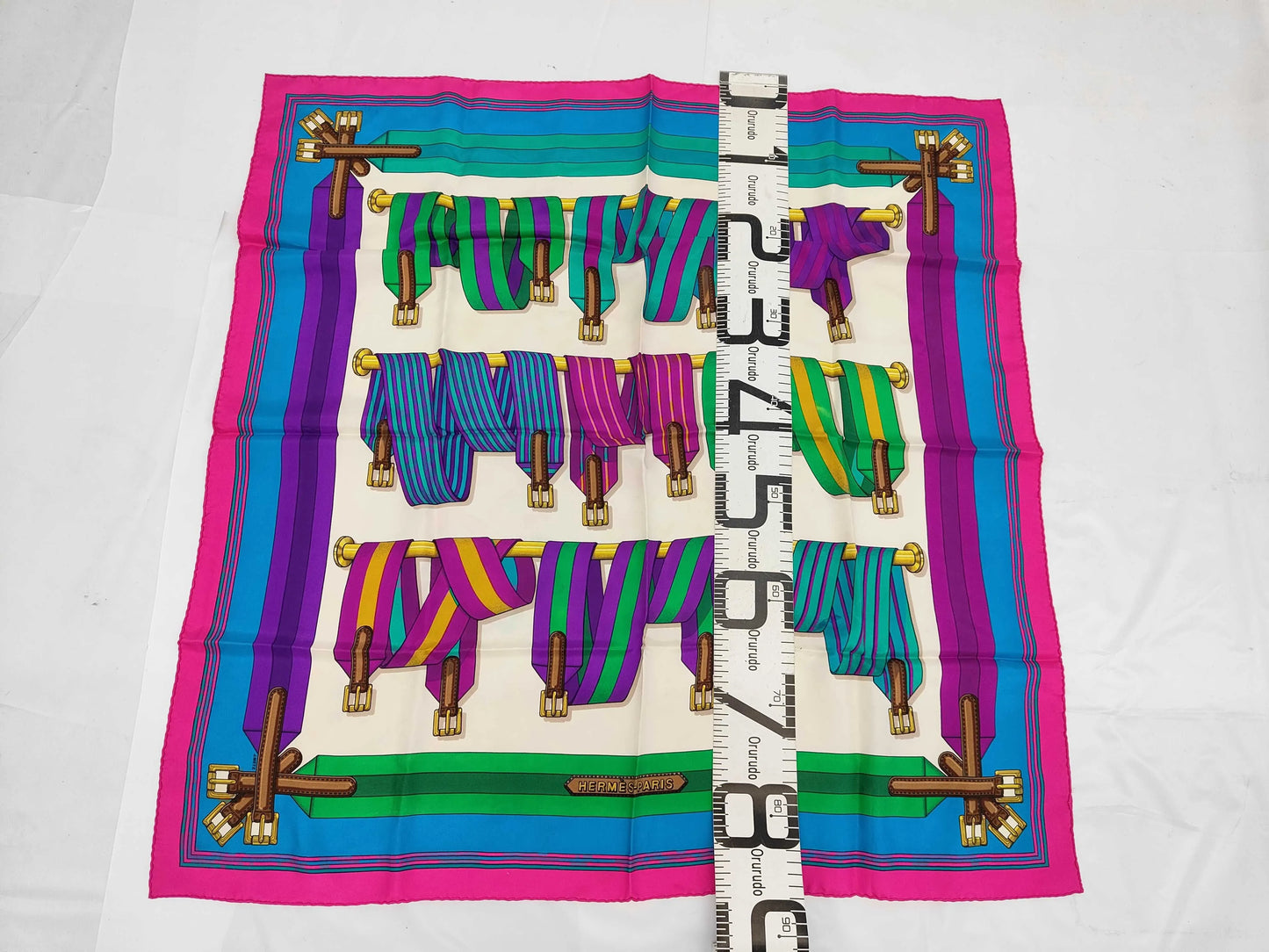 Hermes Carré 90 Silk multicolor, Multicolour, Silk, Scarf