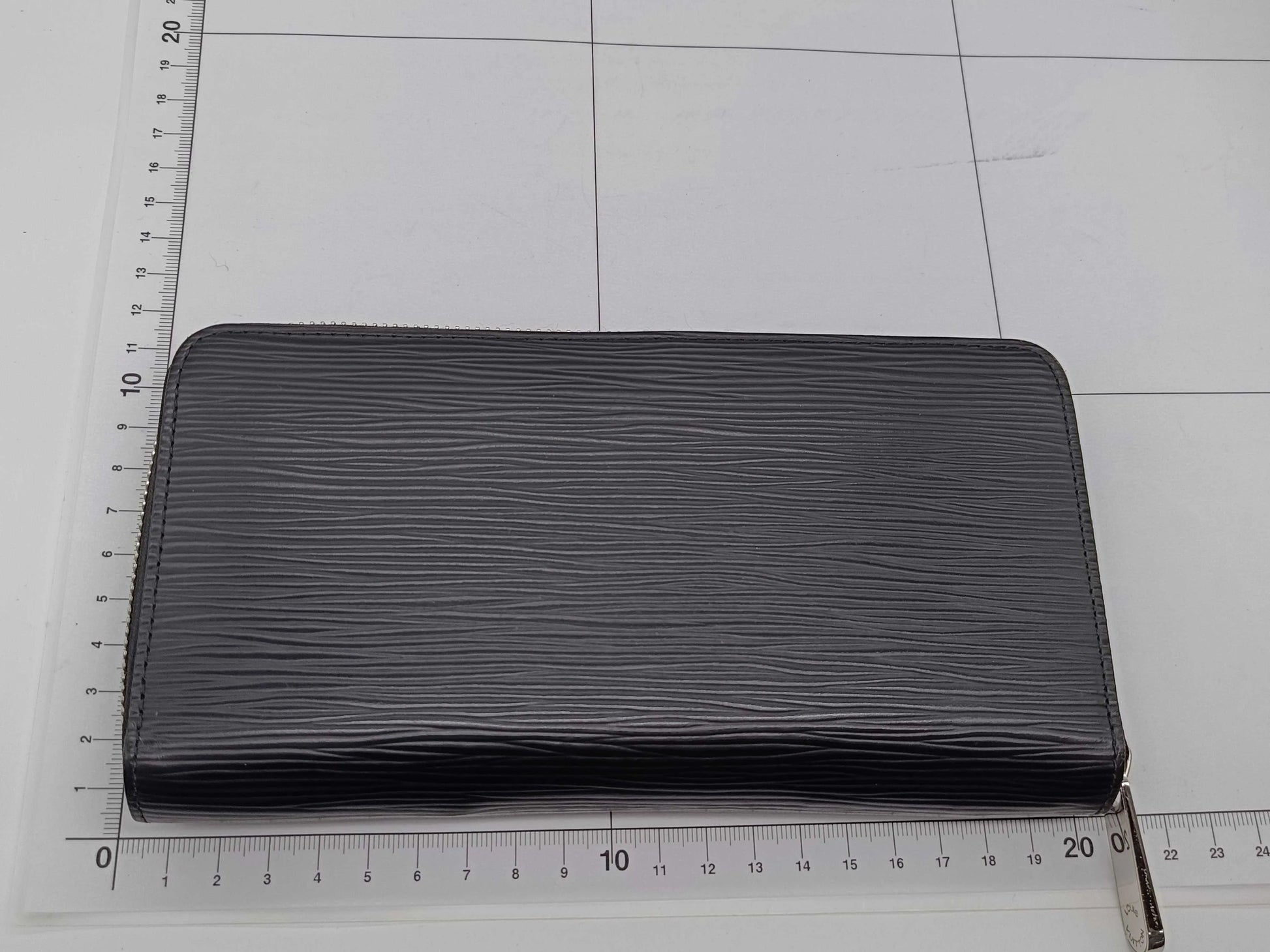 Louis Vuitton Zippy Wallet NM Epi Leather, Black, Leather, Wallet