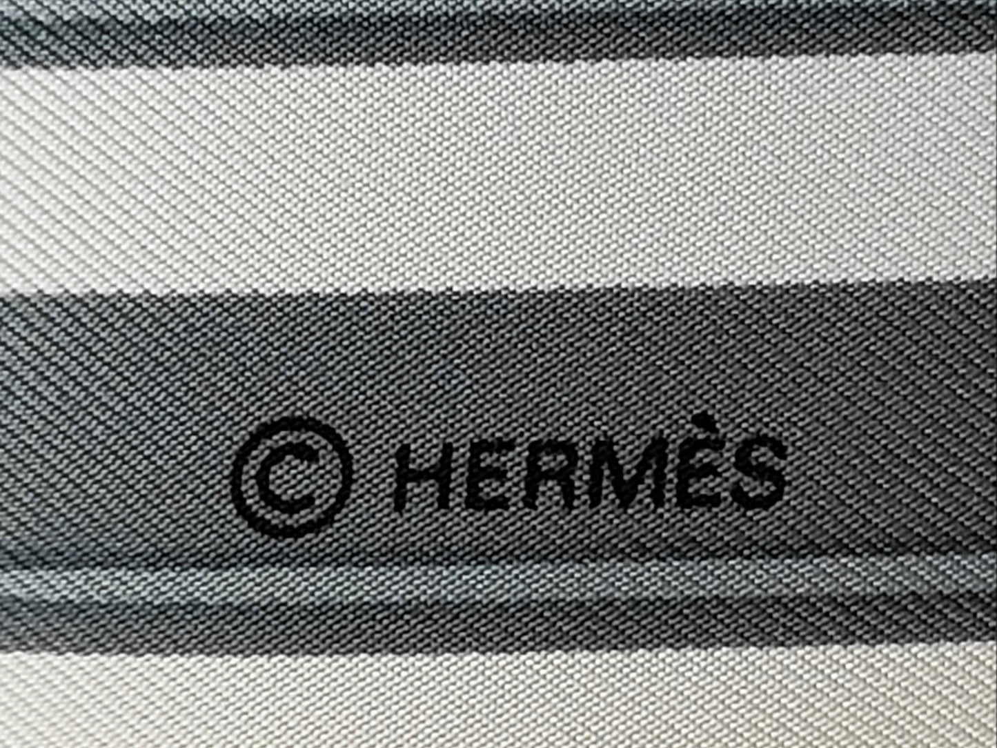 Hermes Carré 90 Silk multicolor, Multicolour, Silk, Scarf