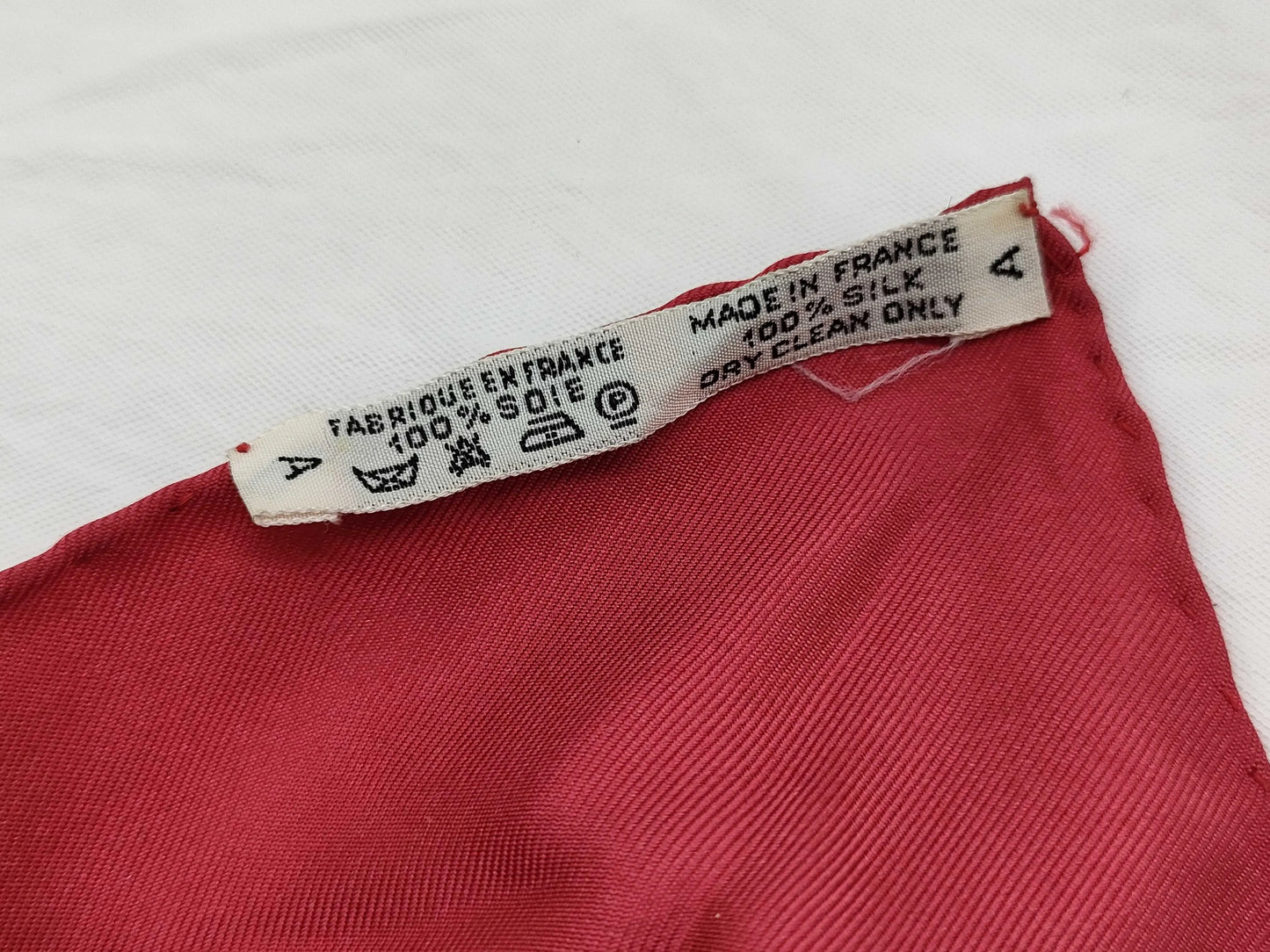Hermes Carré 90 Silk multicolor, Multicolour, Silk, Scarf