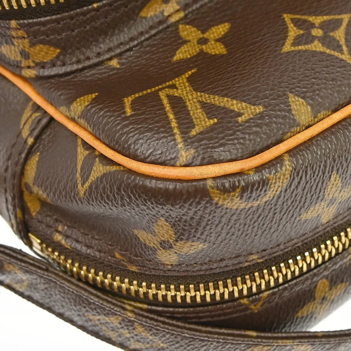 Louis Vuitton Nil Messenger Monogram Canvas, Brown, Canvas, Handbag