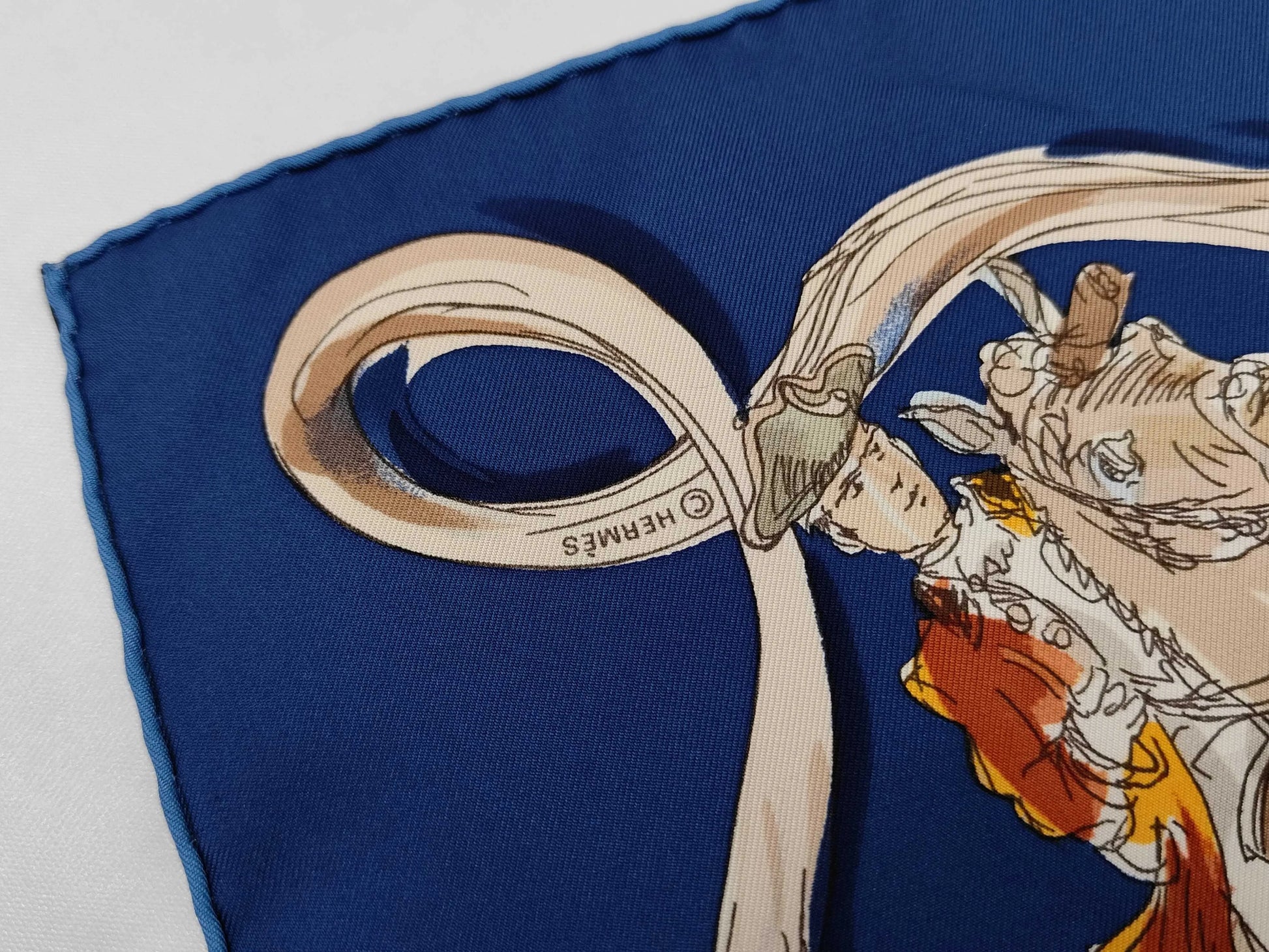 Hermes Carré 90 Silk multicolor, Multicolour, Silk, Scarf