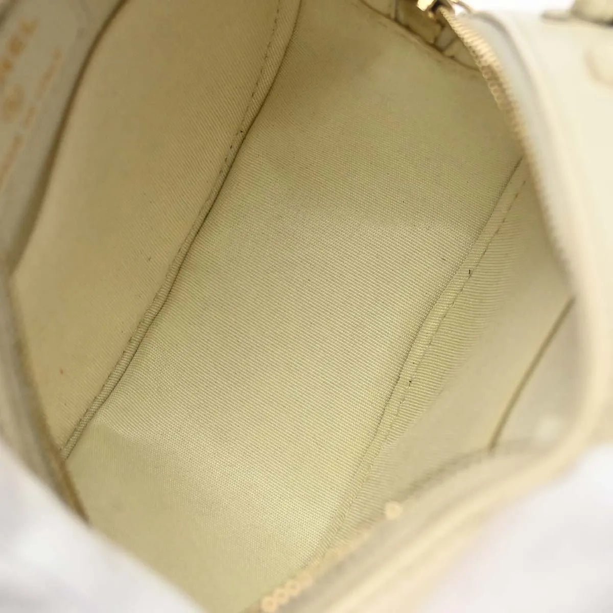 Chanel Round Clutch with Chain Quilted Lambskin, White, Leather, Clutch
