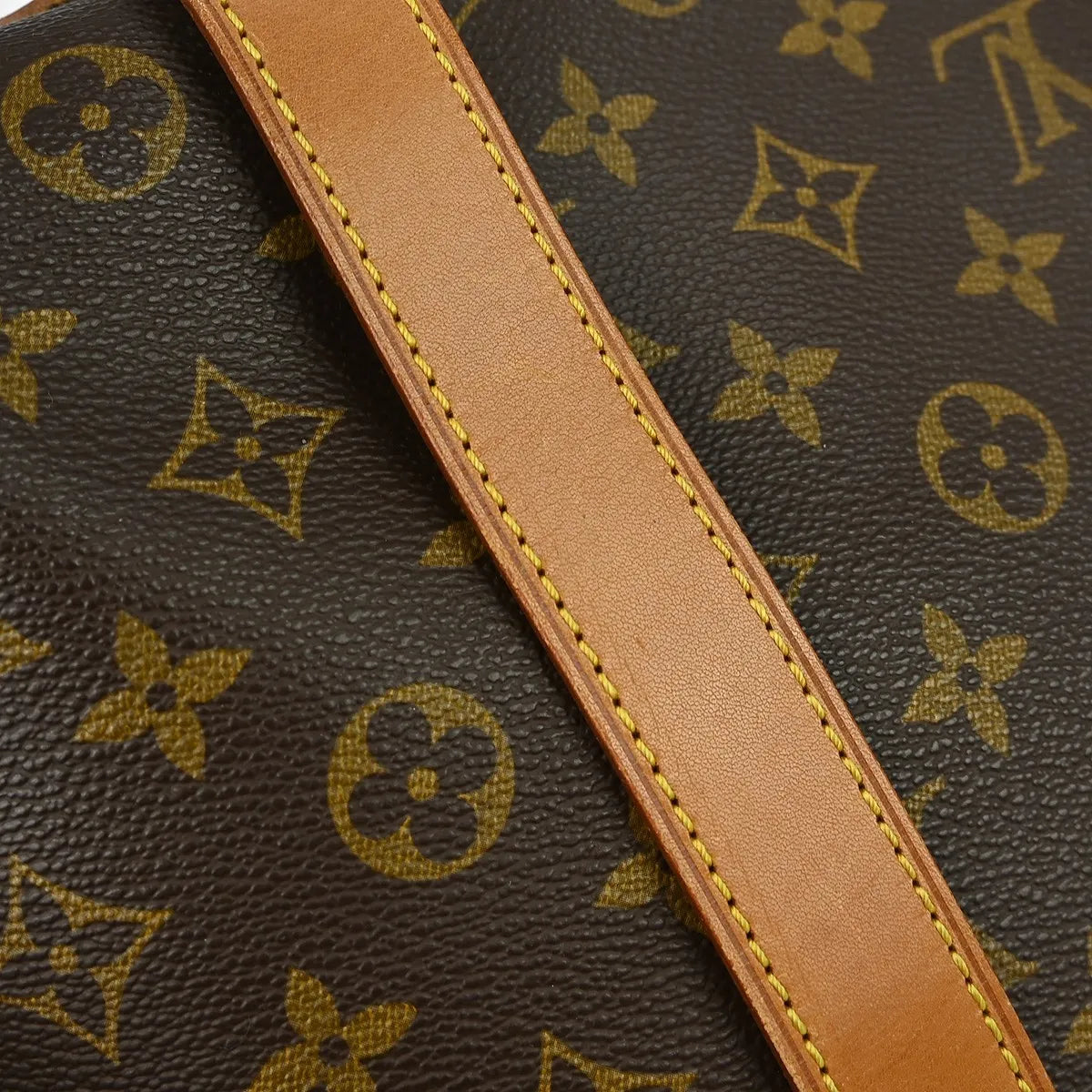 Louis Vuitton Saumur Canvas, Brown, Canvas, Shoulder Bag