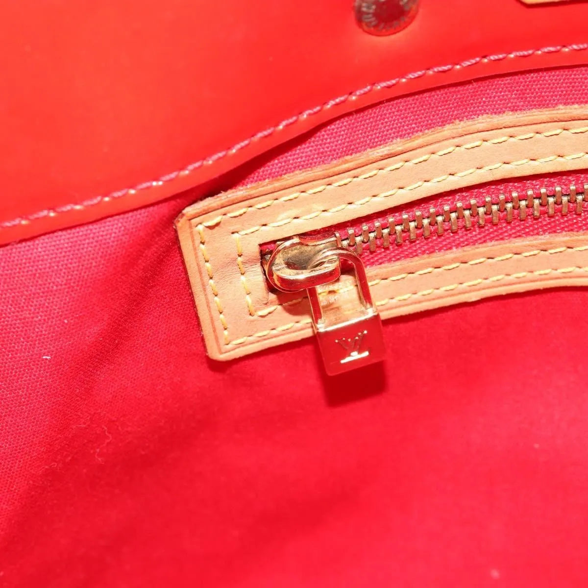 Louis Vuitton Reade Monogram Vernis, Red, Patent Leather, Handbag