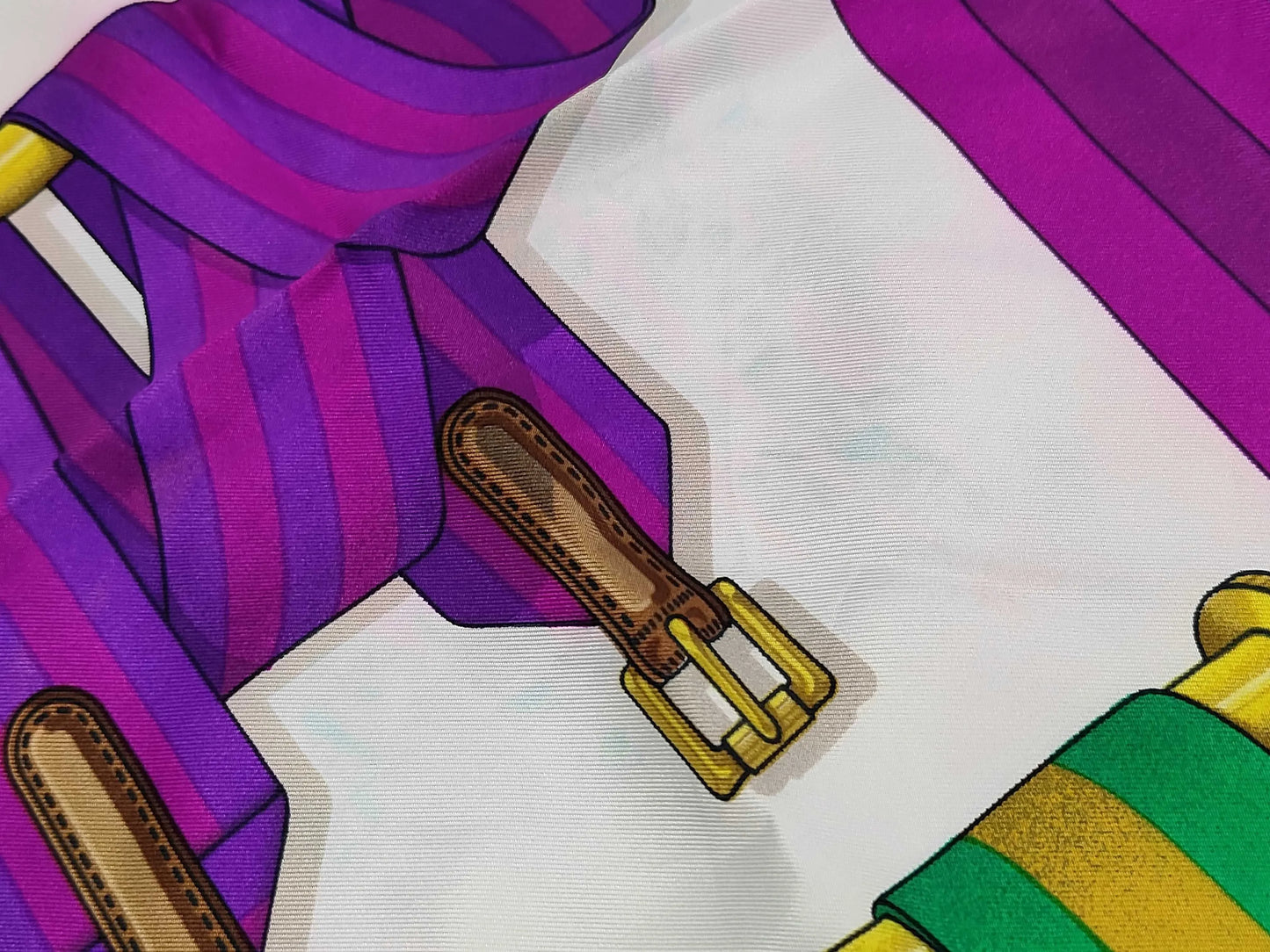 Hermes Carré 90 Silk multicolor, Multicolour, Silk, Scarf