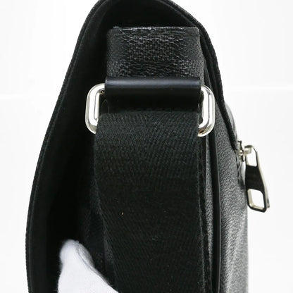 Louis Vuitton District Messenger Damier Graphite, Black, Canvas, Shoulder Bag