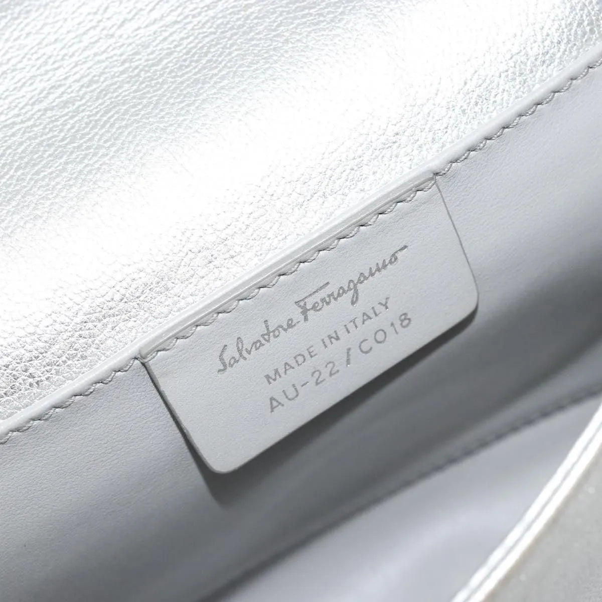 Salvatore Ferragamo Vara Chain Flap Leather, Silver, Leather, Shoulder Bag