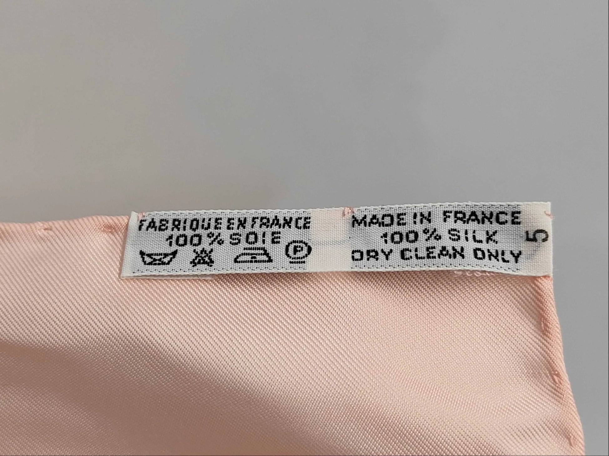 Hermes Carré 90 Silk multicolor, Multicolour, Silk, Scarf