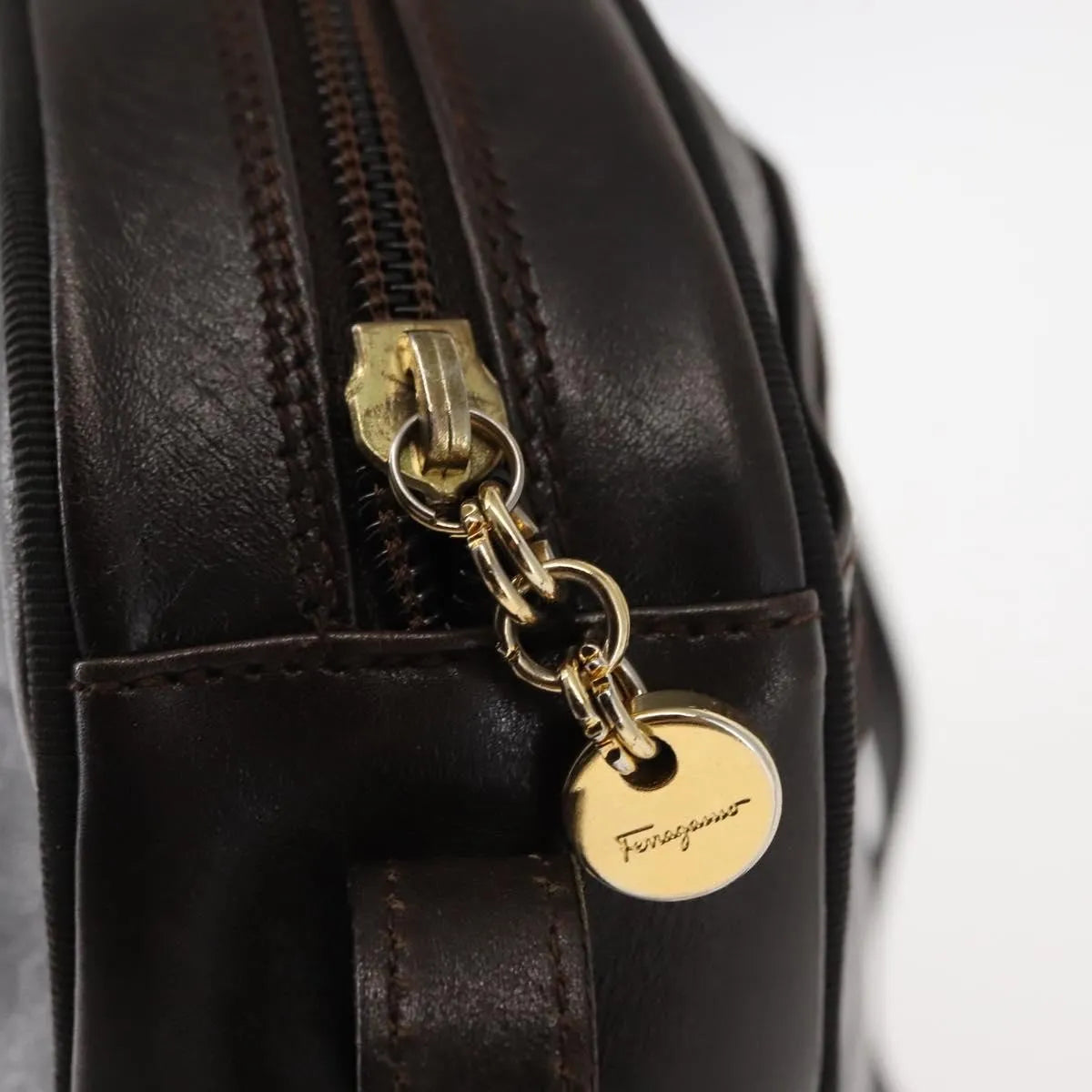 Salvatore Ferragamo Vara Bow camera Leather, Brown, Leather, Shoulder Bag