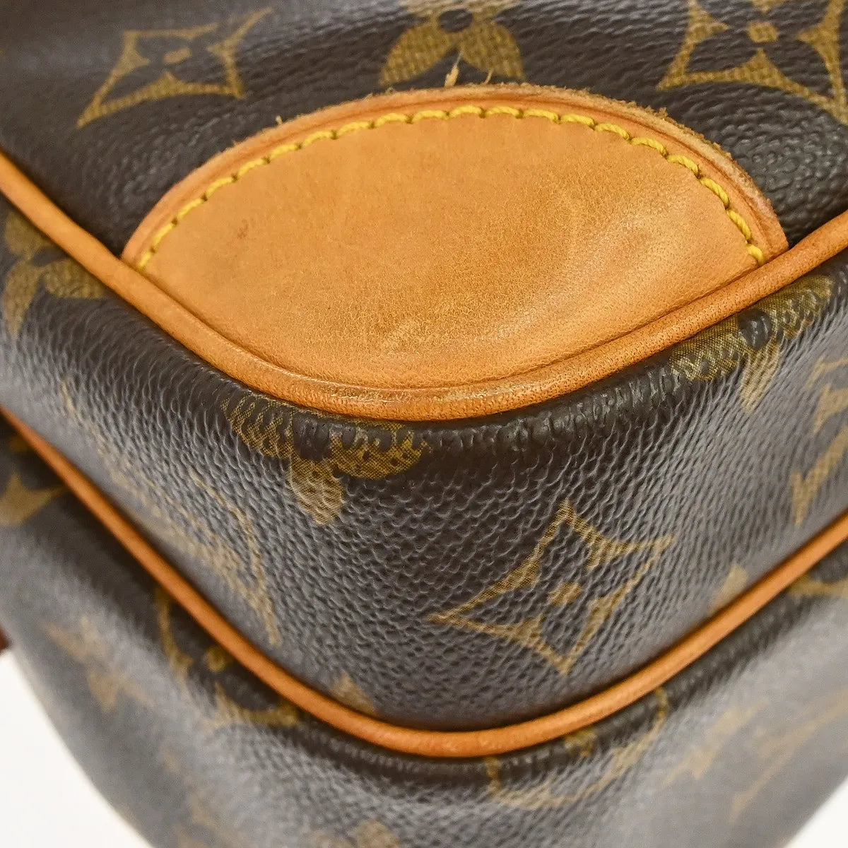 Louis Vuitton Nil Messenger Monogram Canvas, Brown, Canvas, Handbag