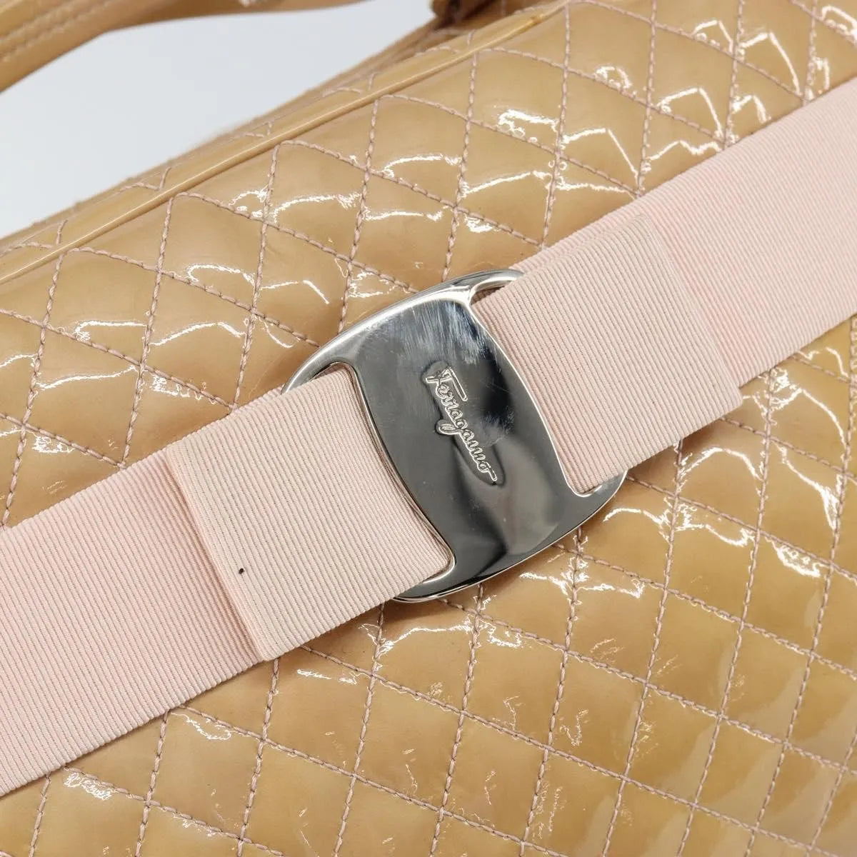Salvatore Ferragamo Vala Patent leather, Beige, Patent Leather, Handbag