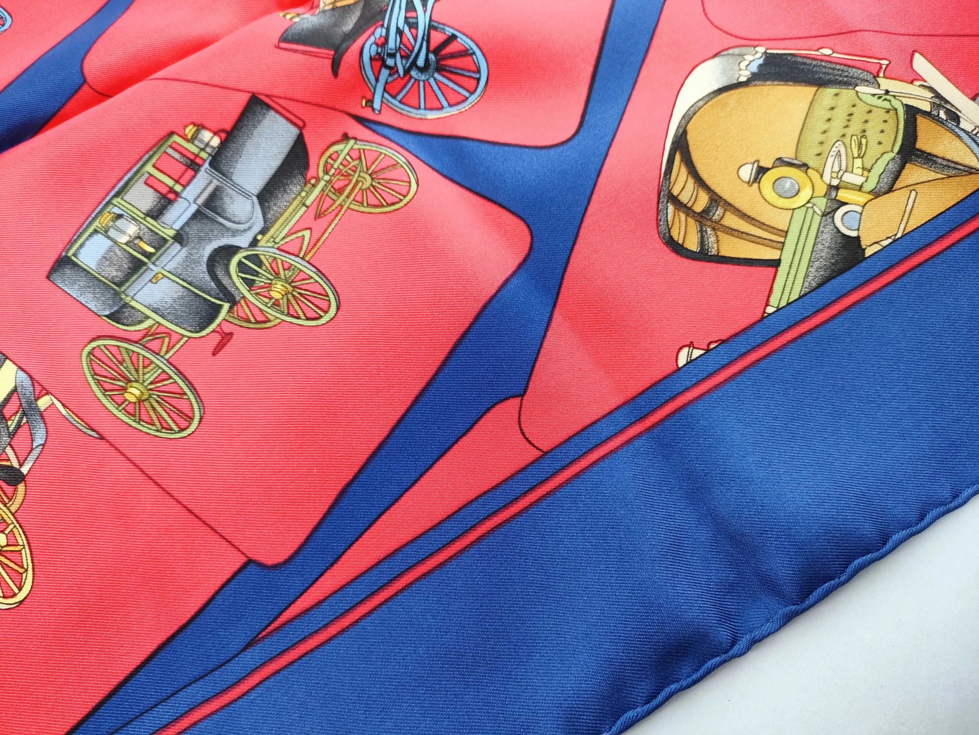 Hermes Carré 90 Silk multicolor, Multicolour, Silk, Scarf
