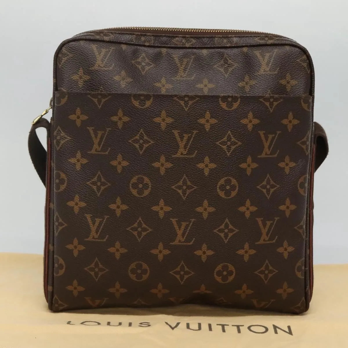 Louis Vuitton Trotteur Beaubourg Monogram Canvas, Brown, Canvas, Shoulder Bag
