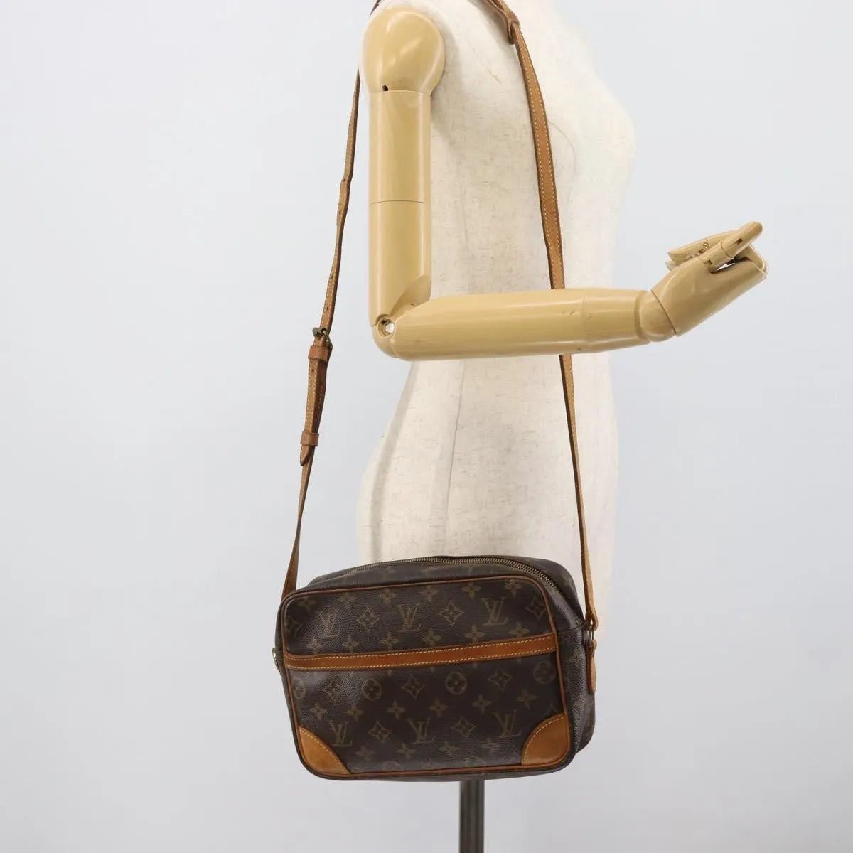 Louis Vuitton Trocadero Monogram Canvas, Brown, Canvas, Shoulder Bag