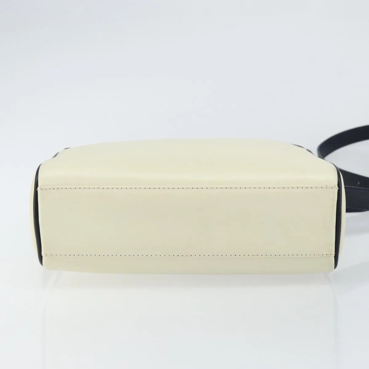 Burberry Vintage Leather, White, Leather, Shoulder Bag