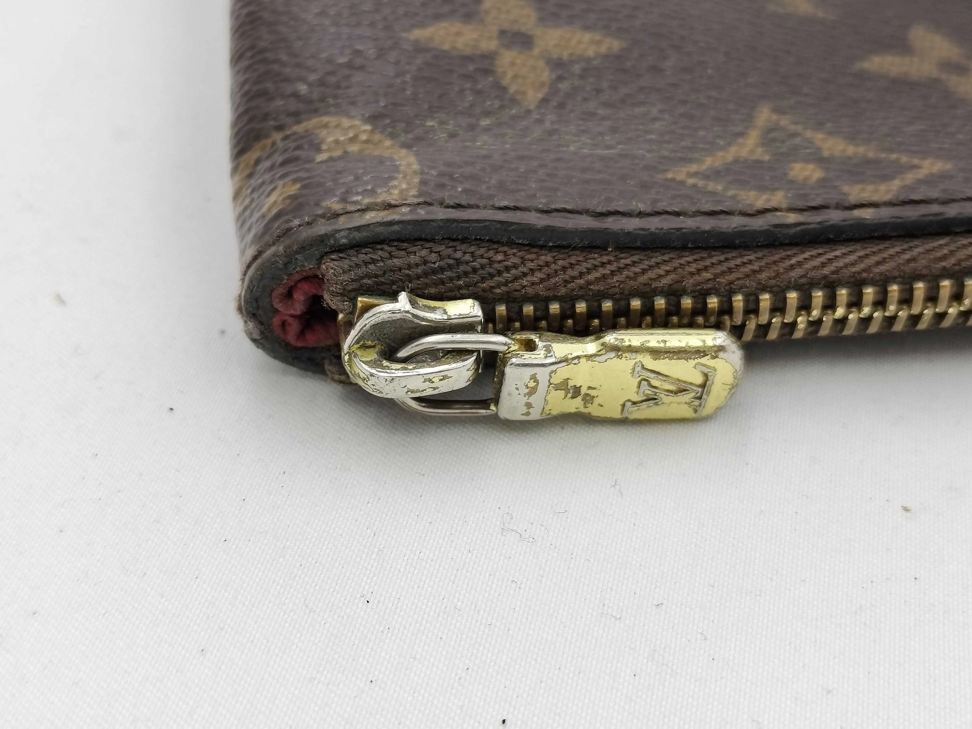 Louis Vuitton Etui Voyage Monogram Canvas, Brown, Canvas, Clutch