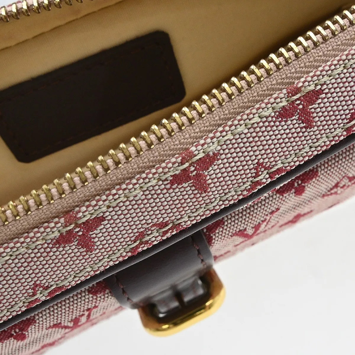 Louis Vuitton Juliette Mini Lin, Red, Canvas, Shoulder Bag
