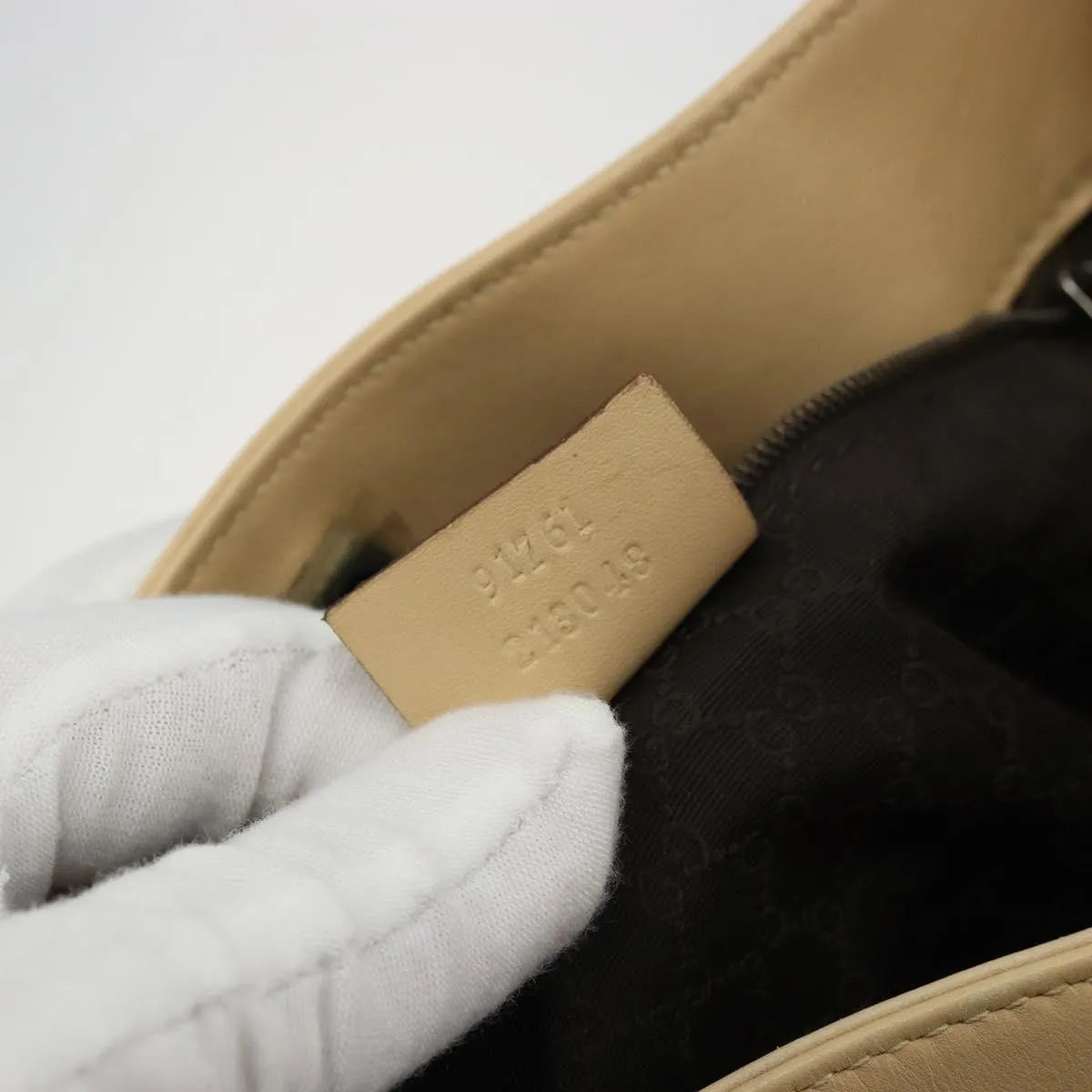 Gucci Vintage Flat Messenger Leather, Beige, Leather, Shoulder Bag