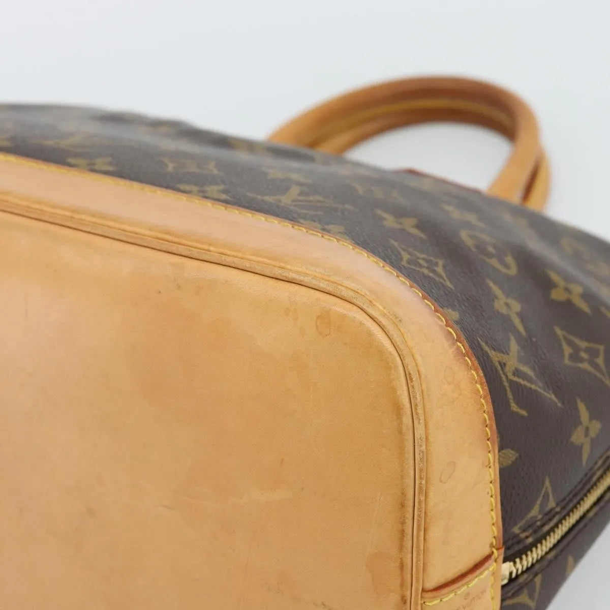 Louis Vuitton Alma Monogram Canvas, Multicolour, Canvas, Handbag