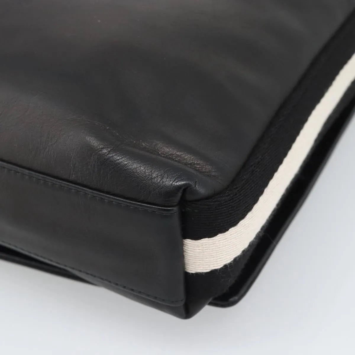 Bally Vintage Leather, Black, Leather, Shoulder Bag