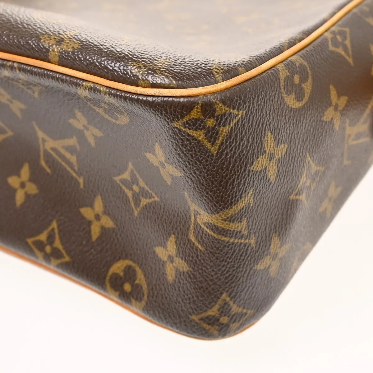 Louis Vuitton Viva Cite Monogram Canvas, Brown, Canvas, Shoulder Bag
